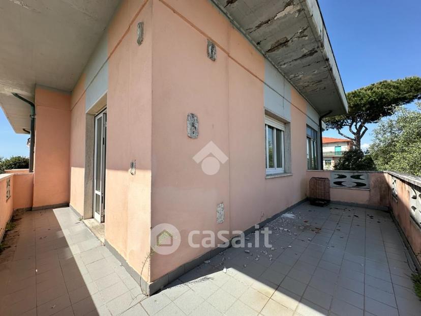 Trilocale in Via delle Pinete 50 — foto 24 di 33