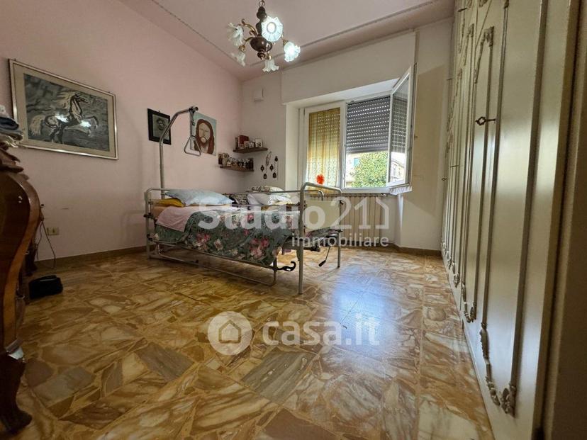 Quadrilocale in Via della Costituzione — foto 2 di 19