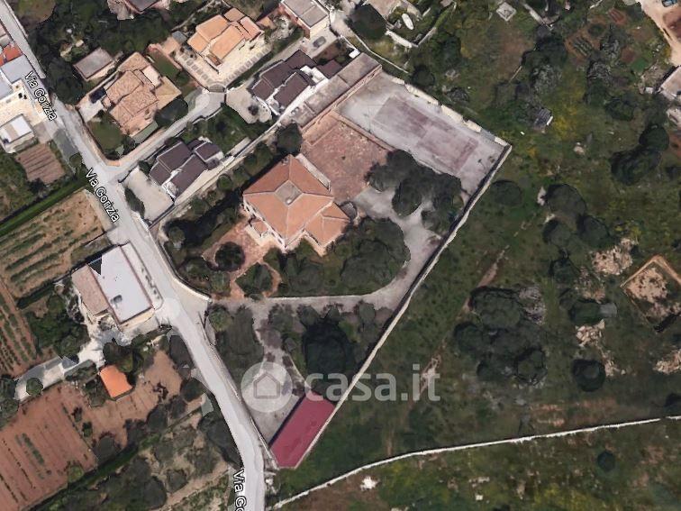 Villa in Via Gorizia 1 — foto 2 di 34