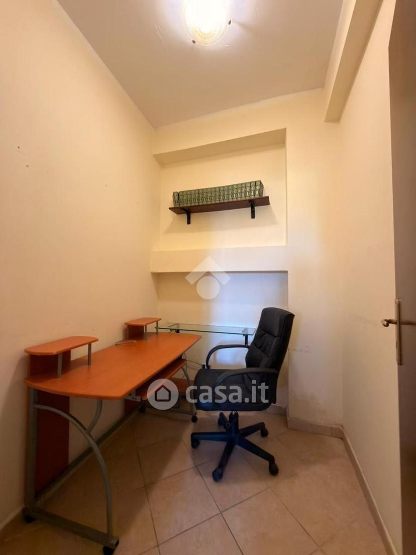 Trilocale in Via dei Granai 110 — foto 9 di 23