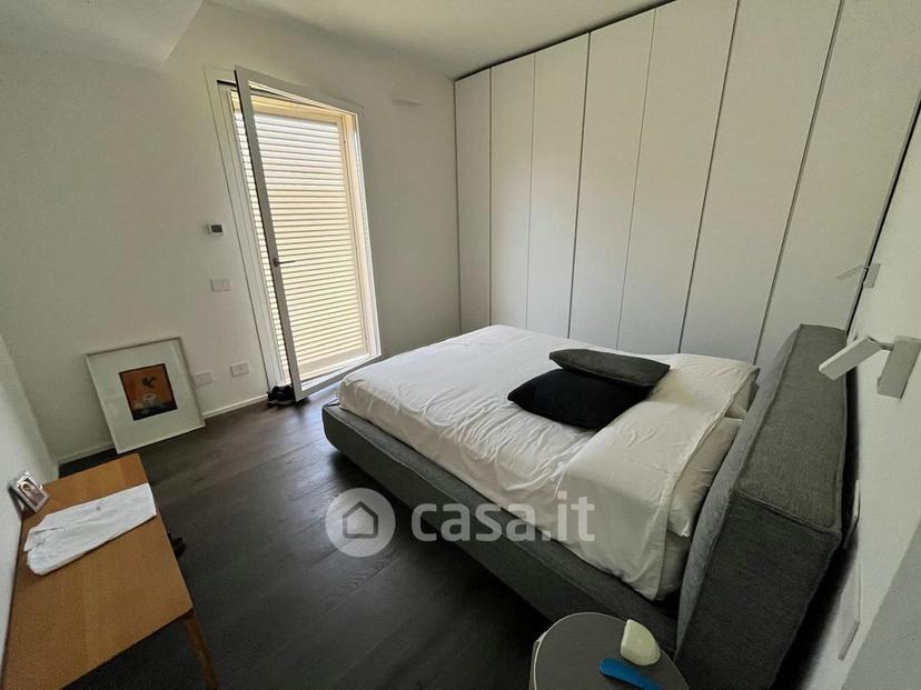 Villa in Via XX Settembre — foto 2 di 27