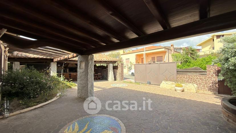 Villa in Via Leonardo da Vinci 19 — foto 13 di 49