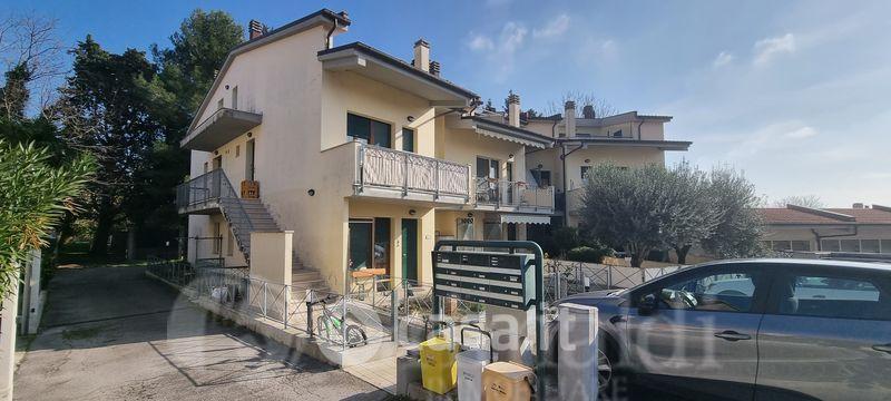 Trilocale in Via Enrico Mattei 27 — foto 10 di 25