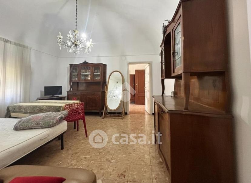 Trilocale in Via Silvio Pellico 8 — foto 12 di 16