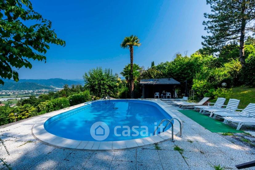 Villa in Via Francesco Petrarca — foto 18 di 22