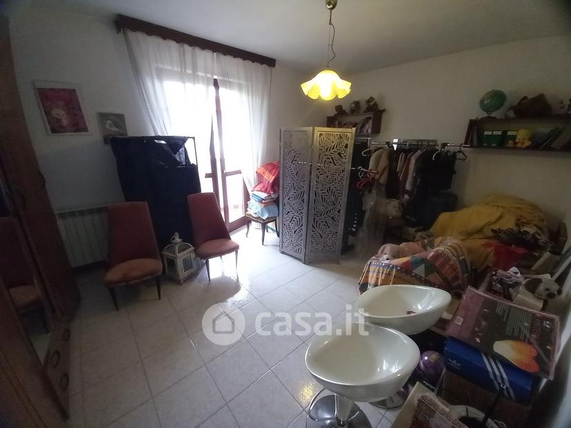 Villa in Via Gagnago — foto 10 di 32
