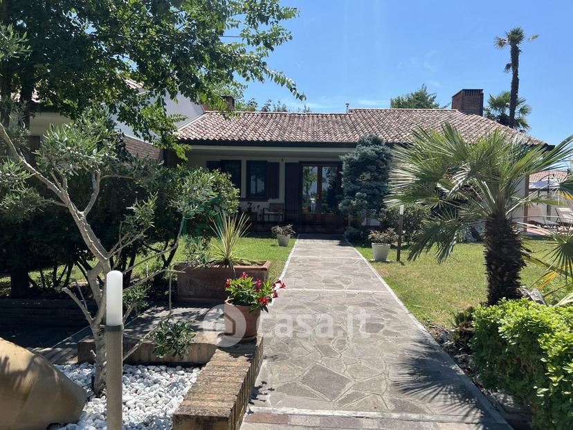 Villa in Strada Provinciale San Donà di Piave Torre di Fine — foto 15 di 39