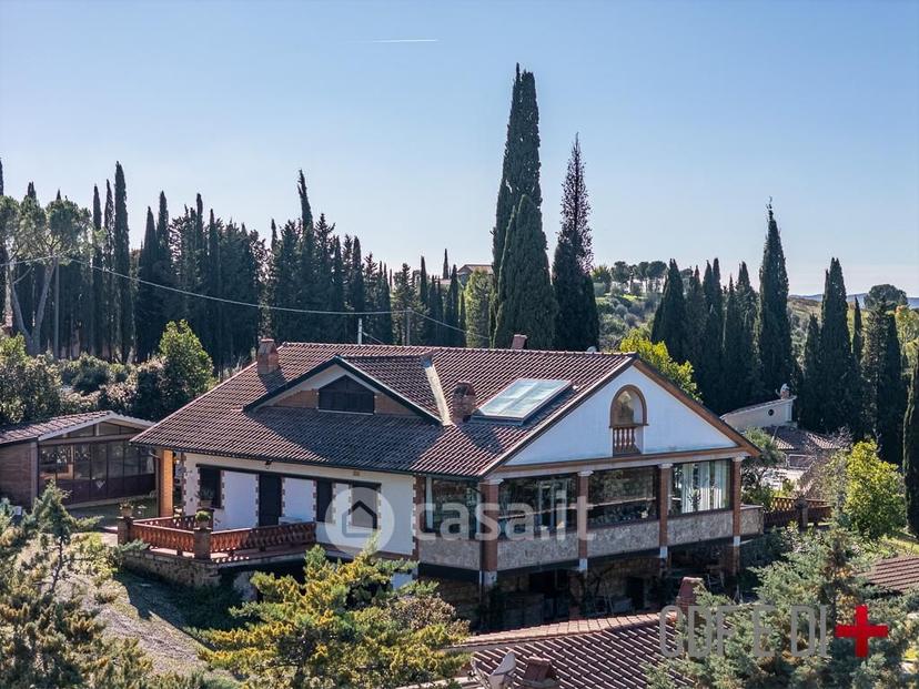 Villa in Strada Statale 439 Sarzanese Valdera 18 — foto 8 di 131