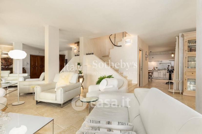 Villa in Via dello Scoiattolo — foto 5 di 34