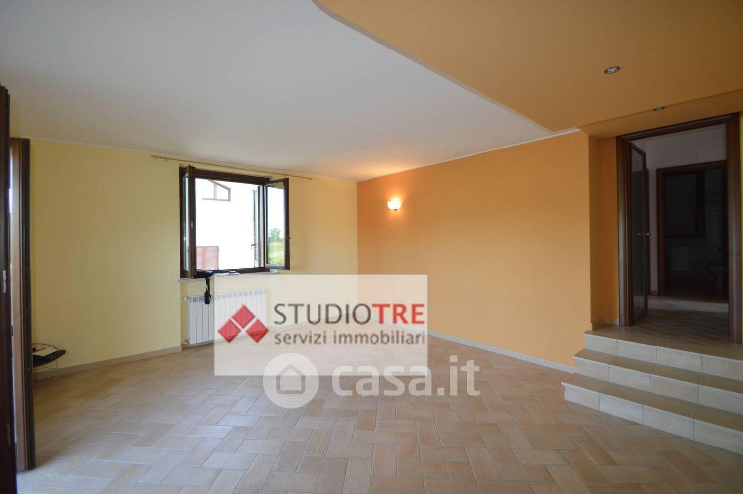 Villa in Via Leonardo da Vinci 14