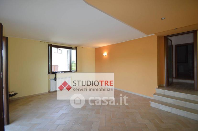 Villa in Via Leonardo da Vinci 14