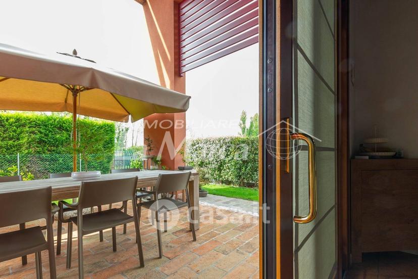 Villa in Via Osoppo 13 — foto 15 di 33