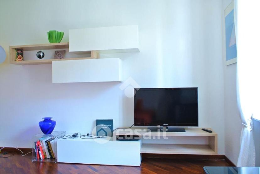 Trilocale in Via Indipendenza 26 — foto 5 di 24