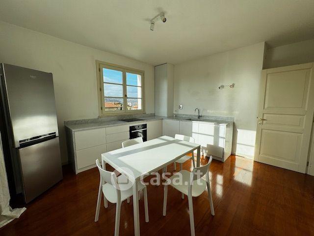 Trilocale in Via Cisa Sud 266 — foto 14 di 16