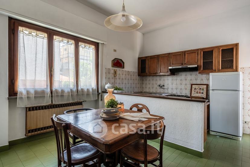 Villa in Via degli Ontani 48 — foto 24 di 34