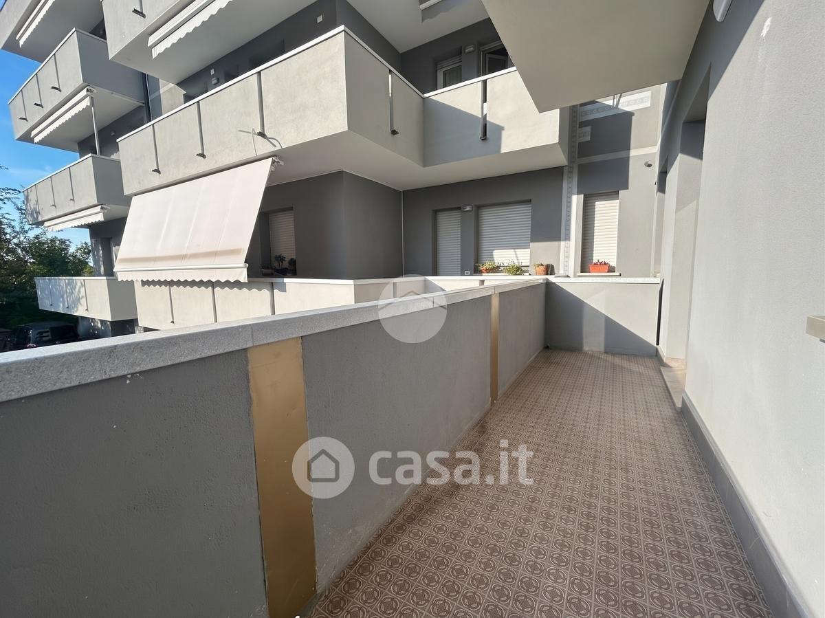 Bilocale in Via Marina 124