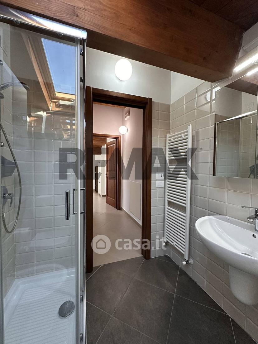 Trilocale in Via delle Grazie 20 — foto 11 di 32