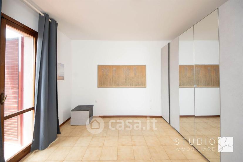 Trilocale in Via Eugenio Montale — foto 14 di 27