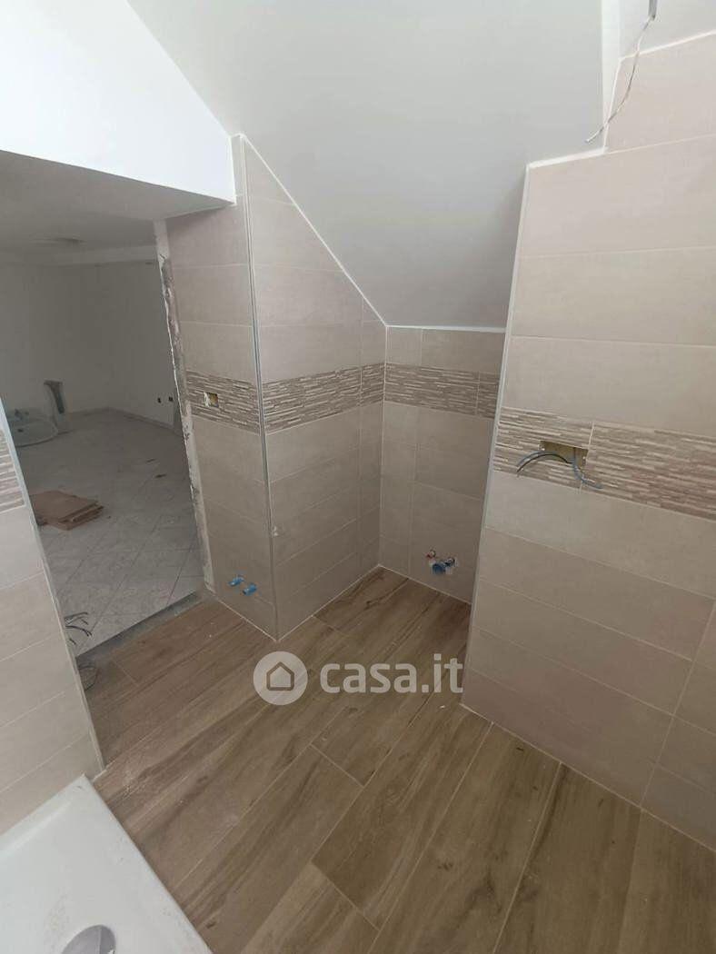 Bilocale in Via Vittorio Imbriani 34 — foto 2 di 16