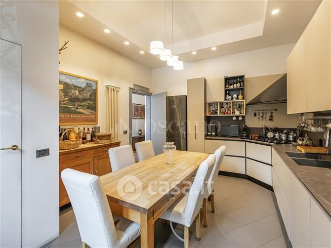 Villa in Via Gaetano Previati — foto 4 di 56
