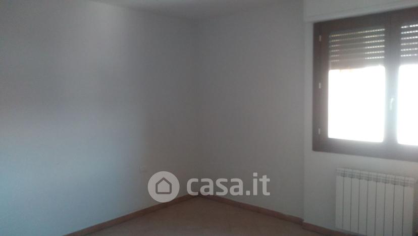 Trilocale in Via della Libertà — foto 14 di 27