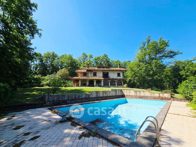 Villa in Località Agazzi