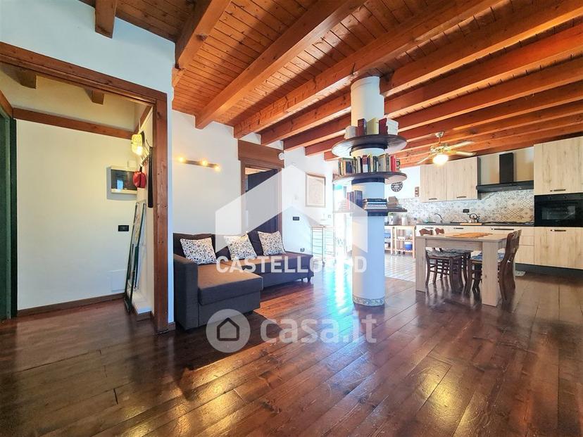 Villa in Via Papa Giovanni XXIII 1 — foto 12 di 36