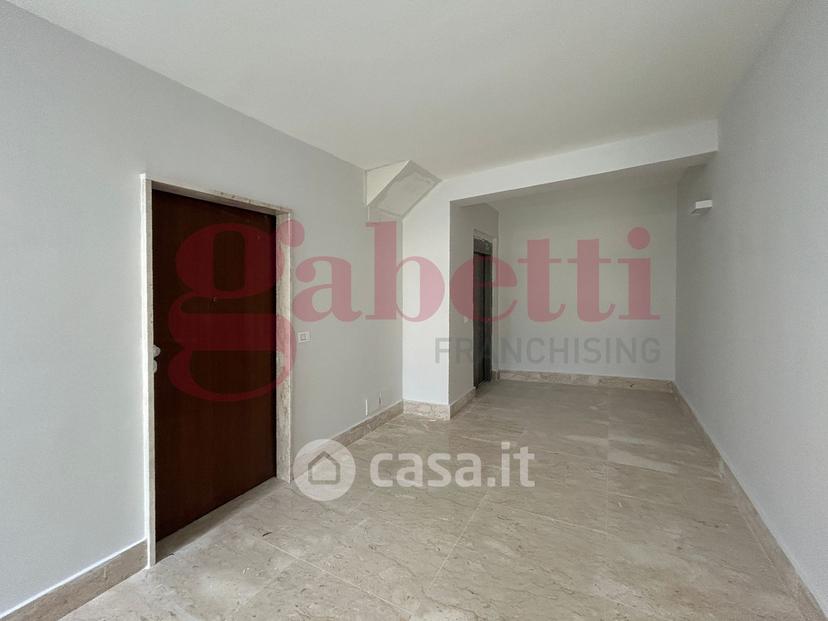 Appartamento in Via Antonio Gramsci — foto 2 di 42
