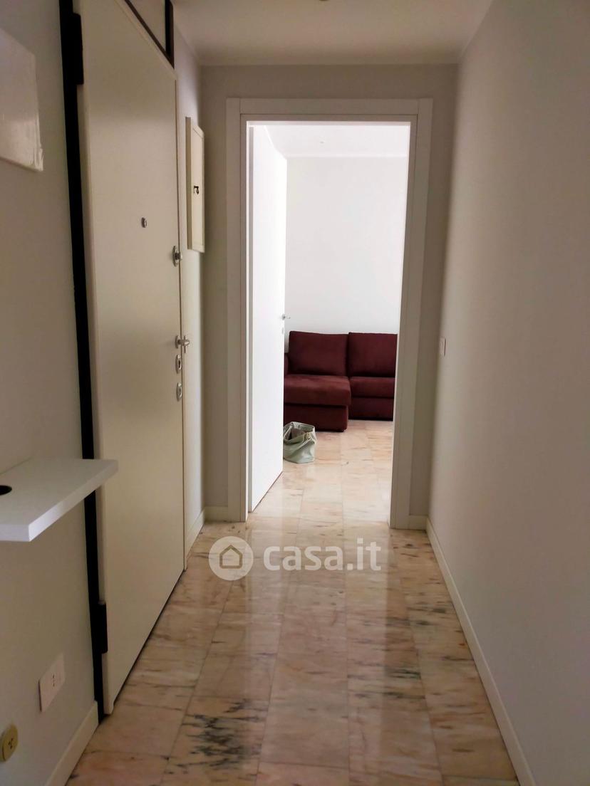Bilocale in Via Veneto 8 — foto 2 di 17