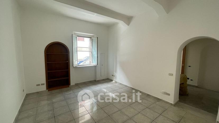 Trilocale in Centro 7 — foto 2 di 20