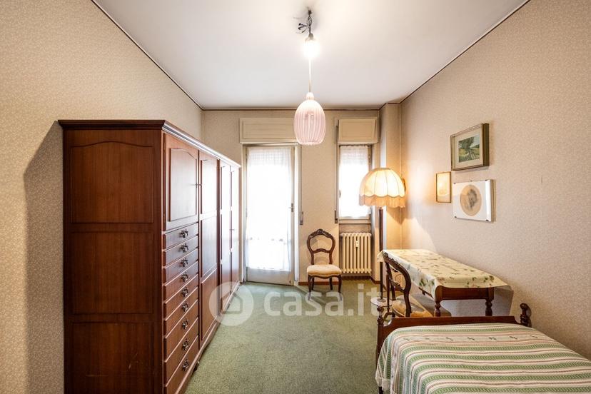 Quadrilocale in Via Antonio Bazzini 24 — foto 9 di 28