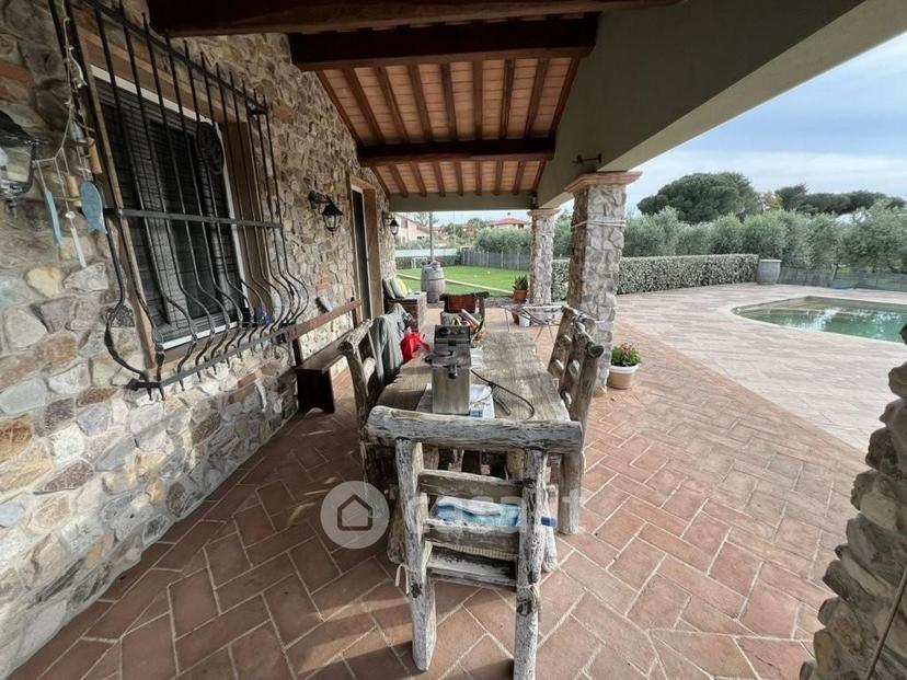 Villa in Via San Bartolo — foto 3 di 33