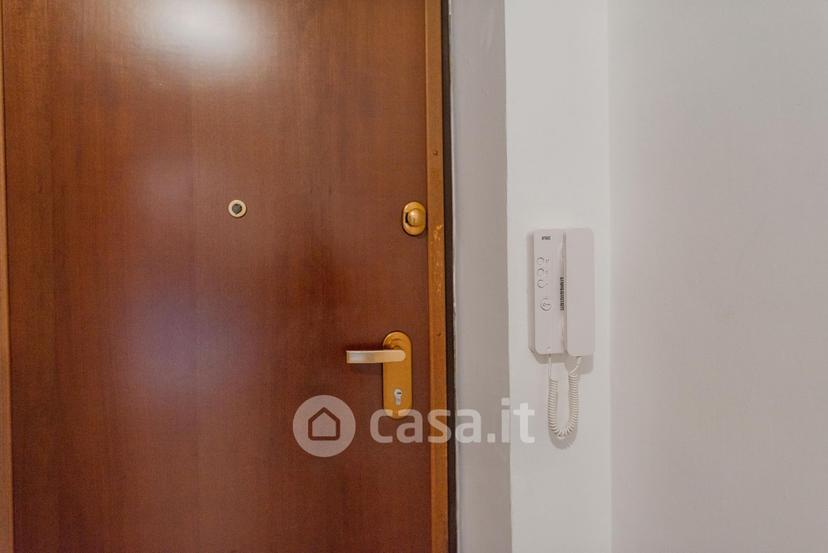 Stanza in Corso Peschiera 335 — foto 22 di 49