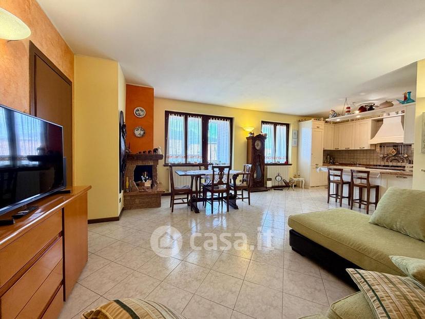 Trilocale in Via Giorgio Paglia 77 — foto 4 di 36