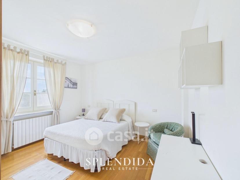 Villa in Via Frasso — foto 6 di 36