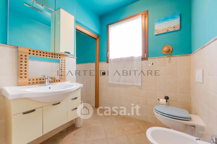 Villa in Via S. Maria 3 — foto 3 di 33