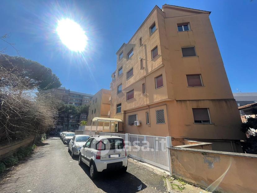 Bilocale in Via Giustiniano Imperatore — foto 9 di 15