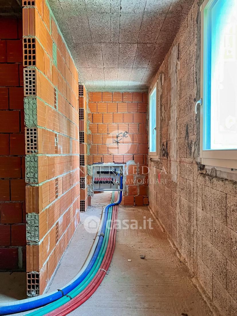 Quadrilocale in Via Lario 2 — foto 25 di 41
