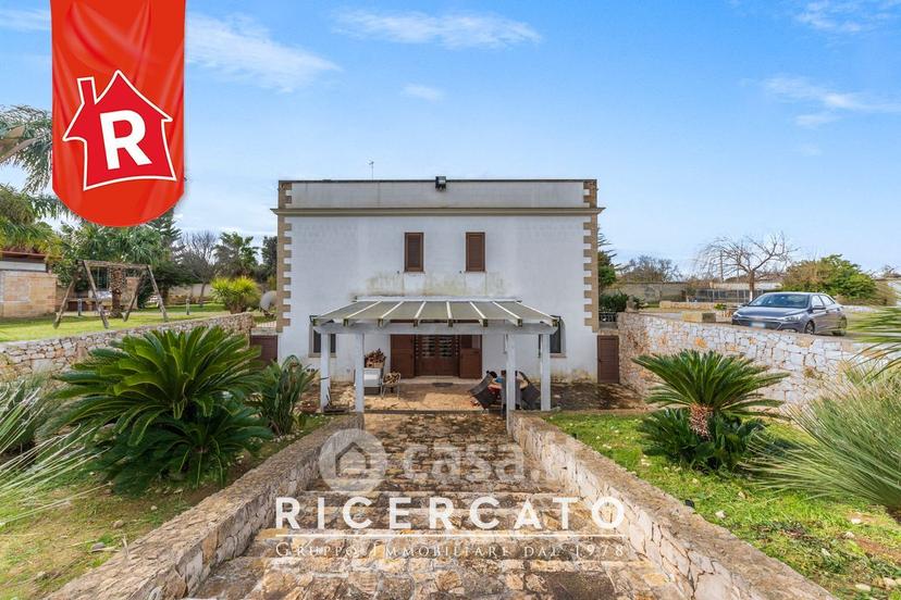 Villa in Sp18 — foto 40 di 106