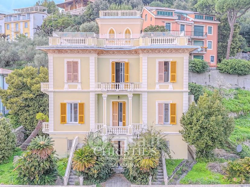 Villa in Strada Statale 1 173 — foto 3 di 37