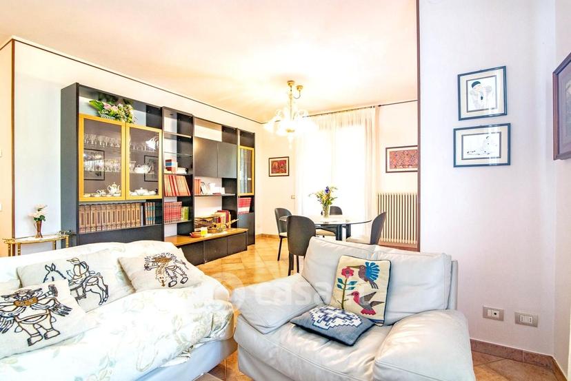 Villa in Via Fratelli Vigorelli — foto 31 di 54