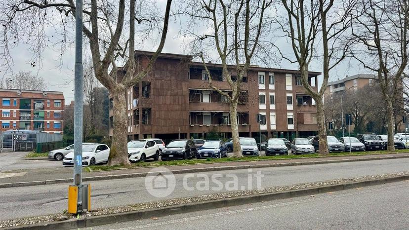 Trilocale in Via Luca della Robbia 1 — foto 11 di 29