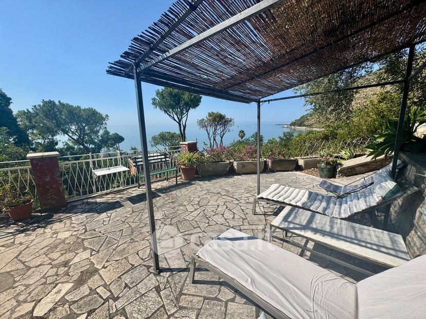 Villa in Via Appia 104 /200 — foto 125 di 136