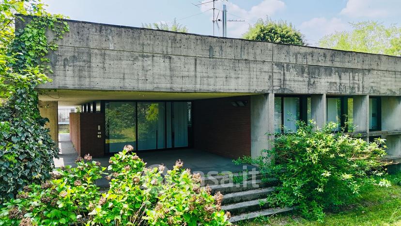 Villa in Via Giosuè Carducci 20 a — foto 174 di 182