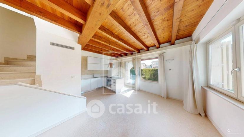 Villa in Via Atleti Azzurri d'Italia 19 — foto 9 di 34