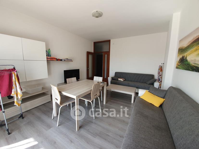 Stanza in Viale Istria 44 — foto 2 di 22