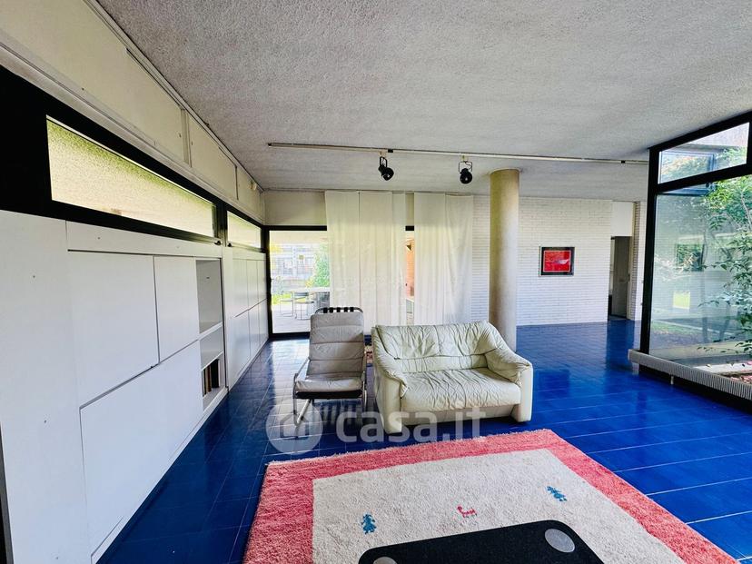 Villa in Via Giosuè Carducci 20 a — foto 98 di 182