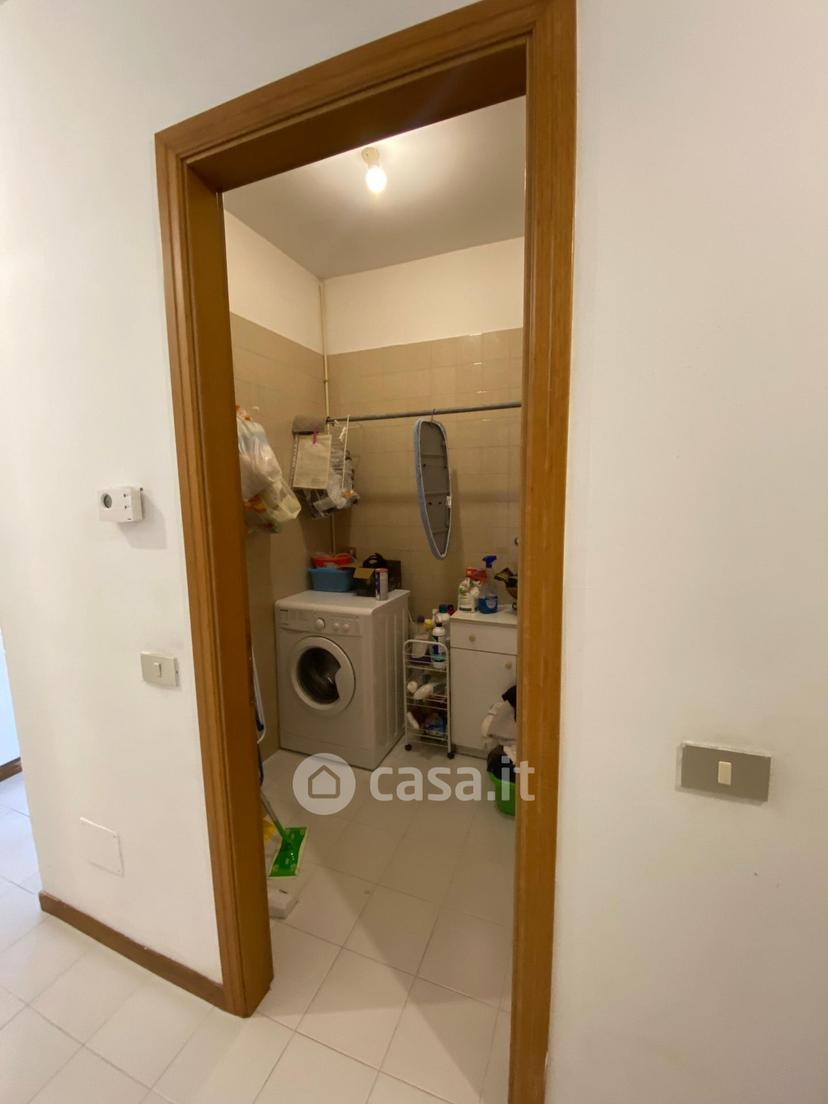 Stanza in Via Bonconte da Montefeltro — foto 3 di 5