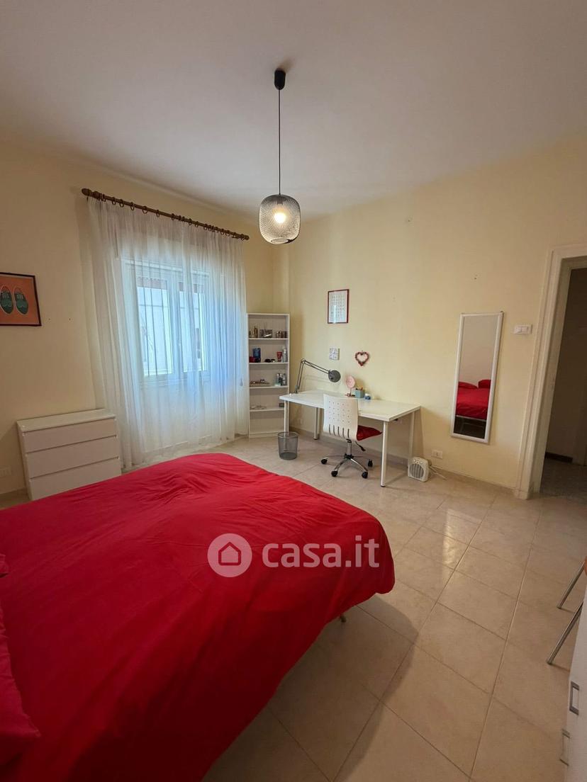 Stanza in Viale della Regione — foto 5 di 8