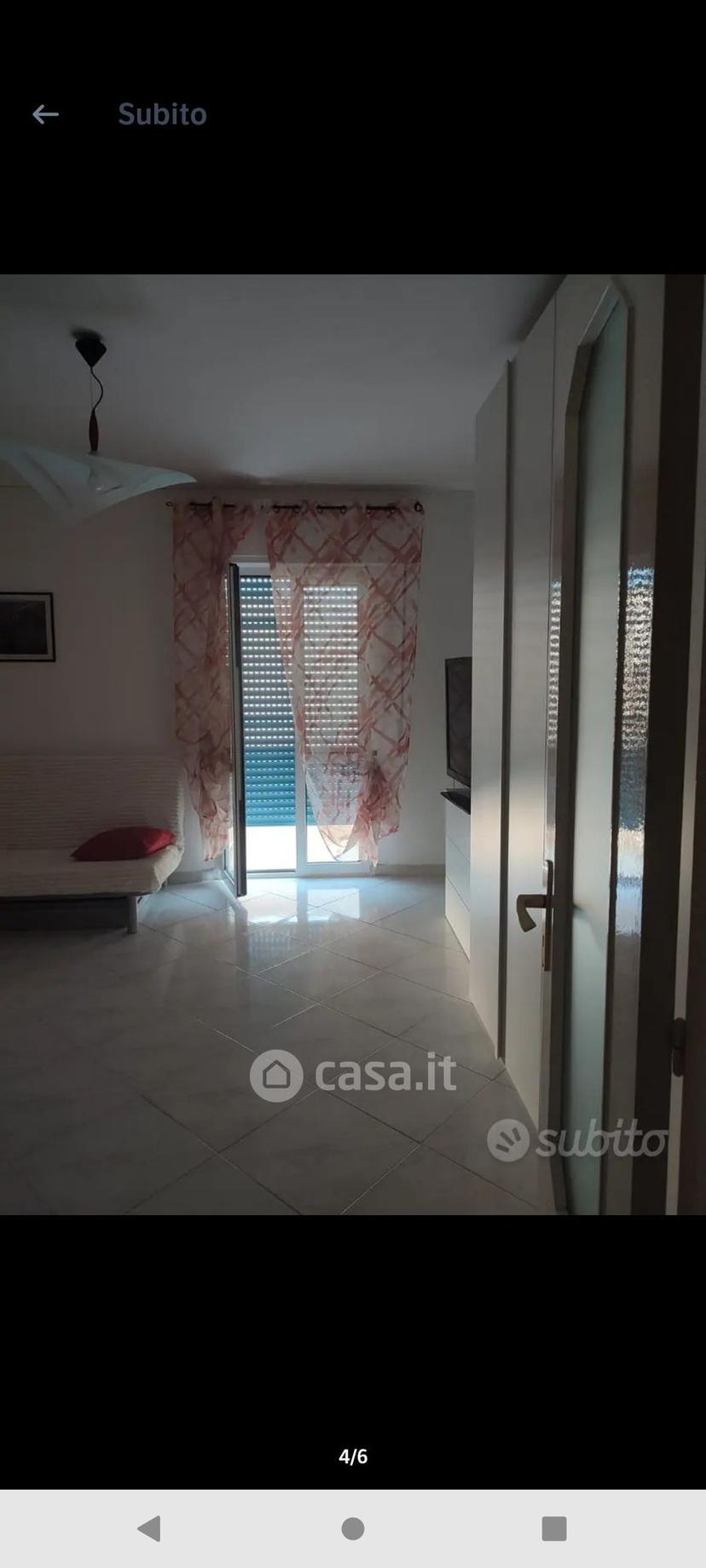 Stanza in Via Campania 25 — foto 2 di 4